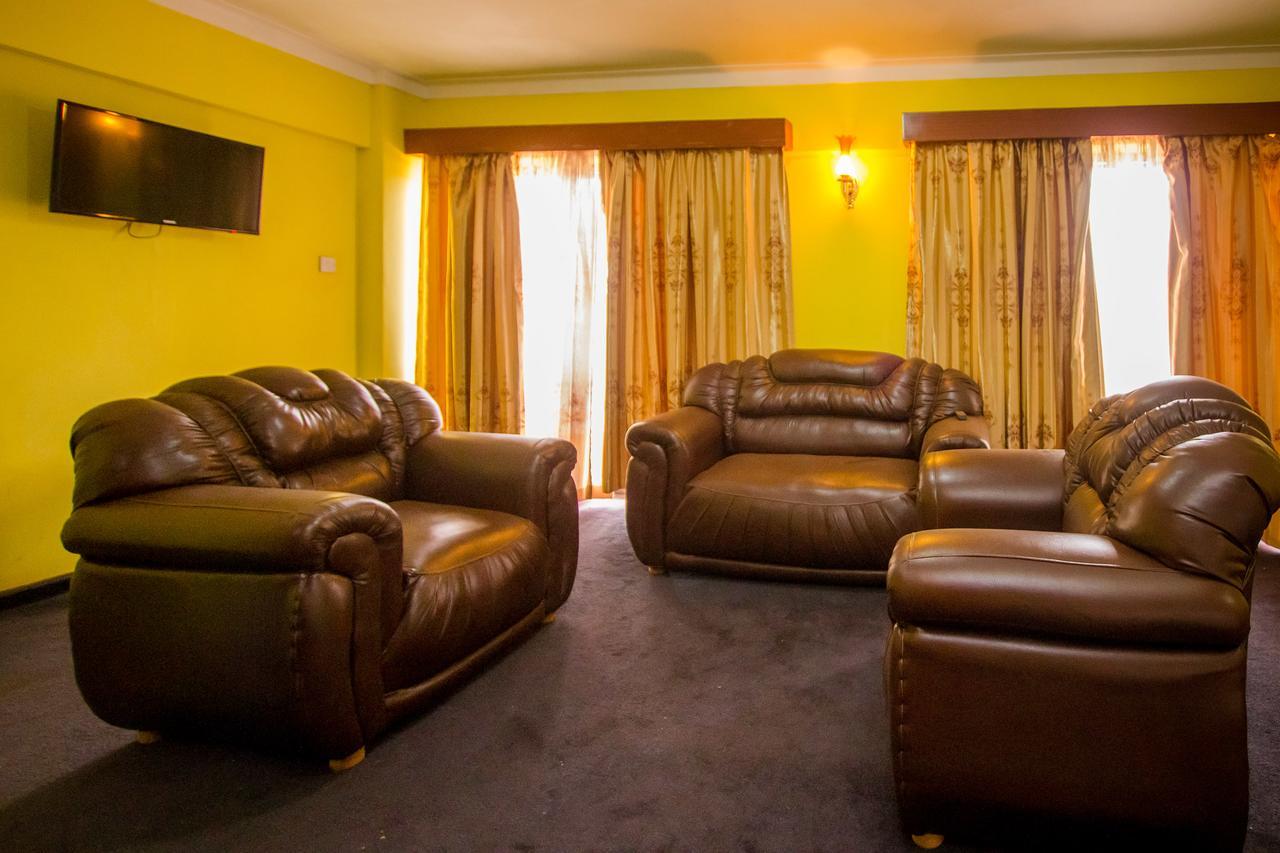 New Zonic Hotel Kisii エクステリア 写真