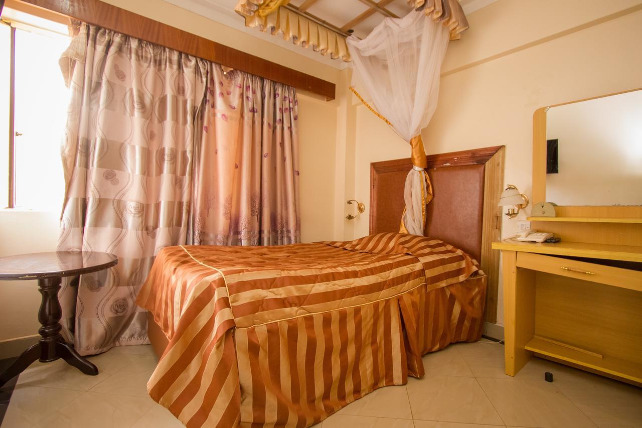 New Zonic Hotel Kisii エクステリア 写真